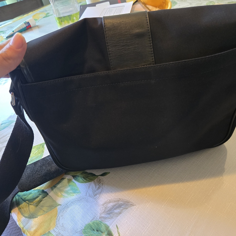Coach Black Leatherware Men's Bag - Picture 13 of 16